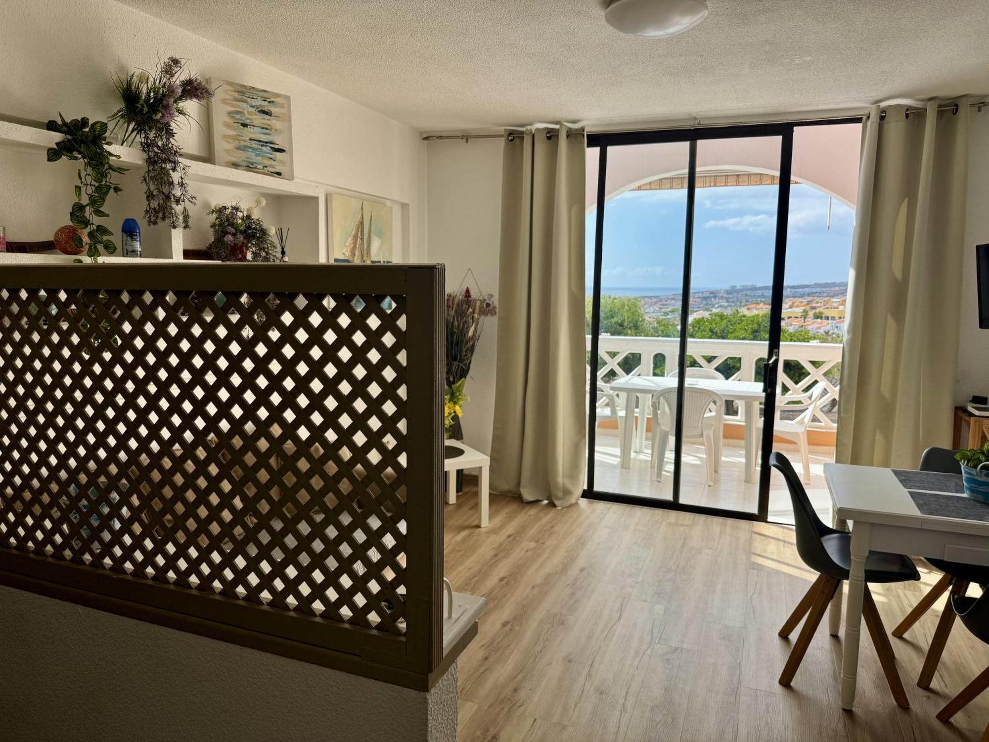 Panoramic Paradise Tenerife Ocean View & Comfort Appartamento *